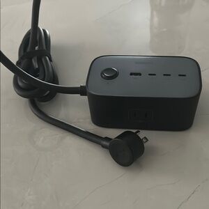 Black Power Hub with USB Ports Faster charging